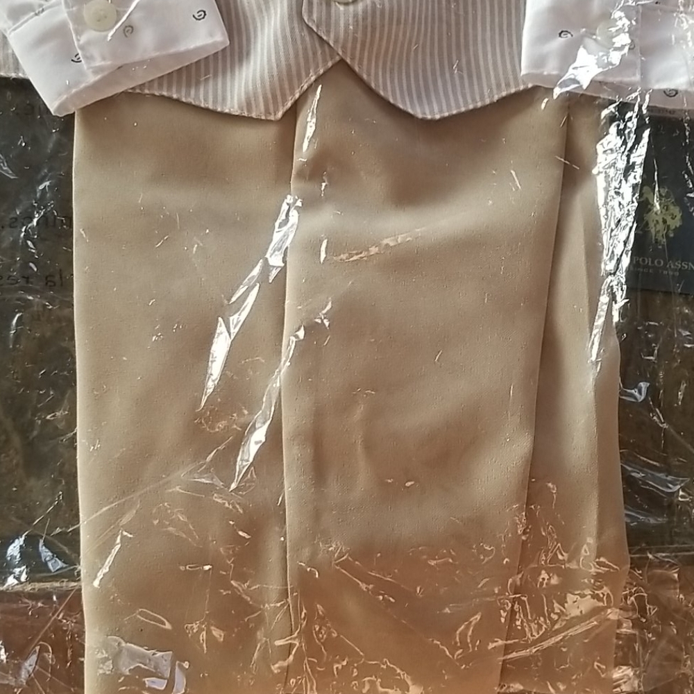 Suit - Picture 2 of 8